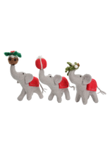 Load image into Gallery viewer, Felt Christmas Tree Decoration