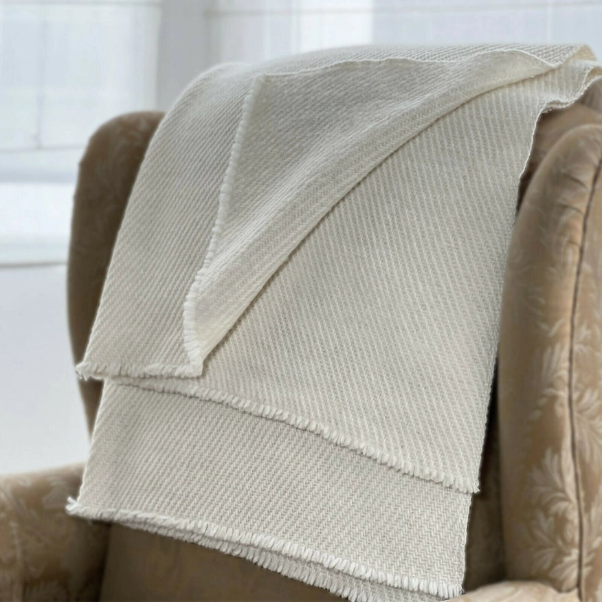 Heavy and Thick Llama Wool Throw/Blanket - Solid White