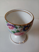 Load image into Gallery viewer, Egg Cups - Springtime
