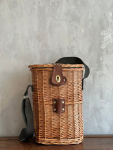 Load image into Gallery viewer, Wicker Hamper Baskets
