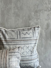 Load image into Gallery viewer, Cushion Collection ND
