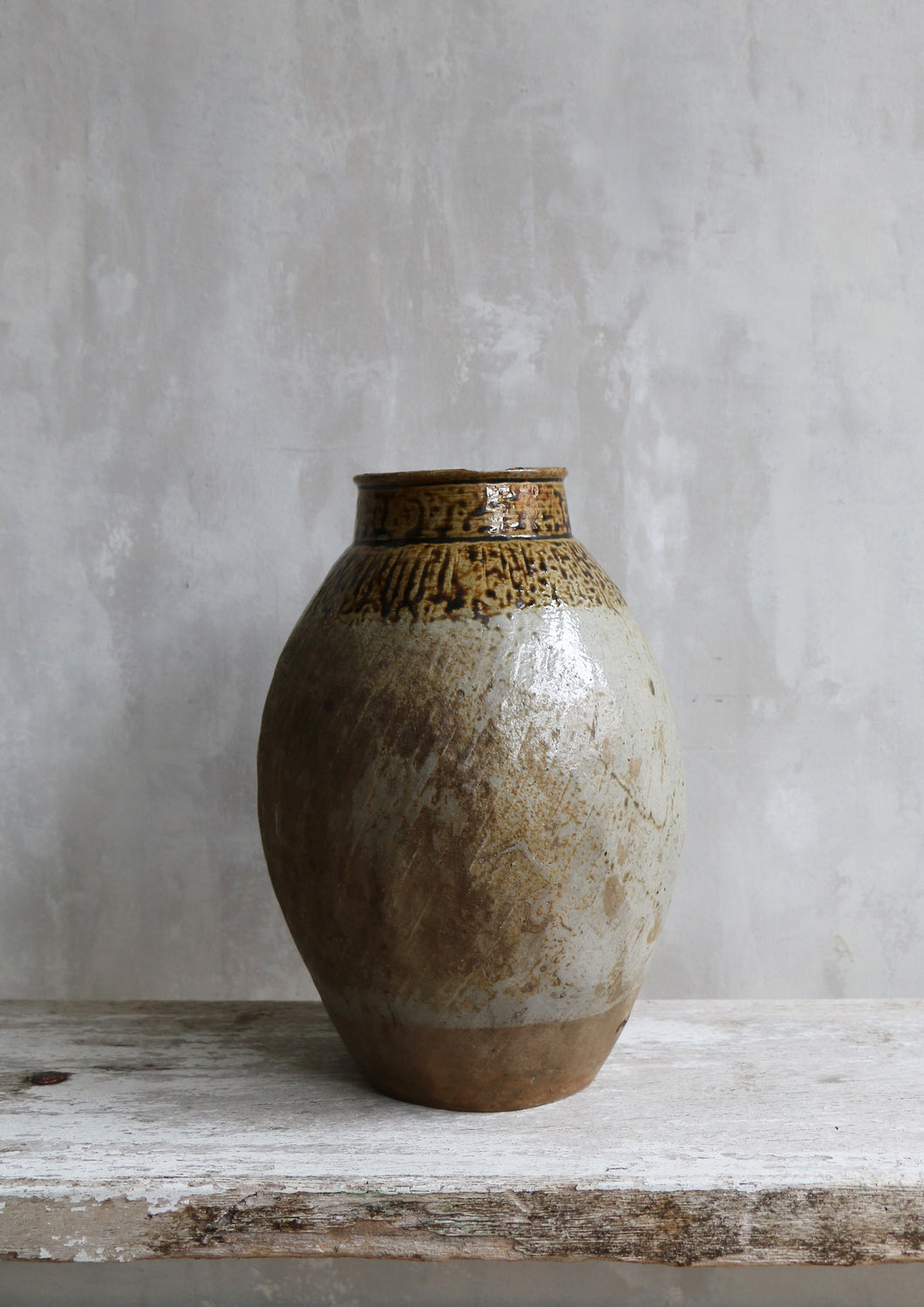 Circle Imprint Vase